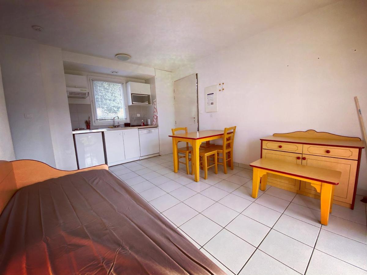 Residence Goelia Pierrefiche  Екстериор снимка
